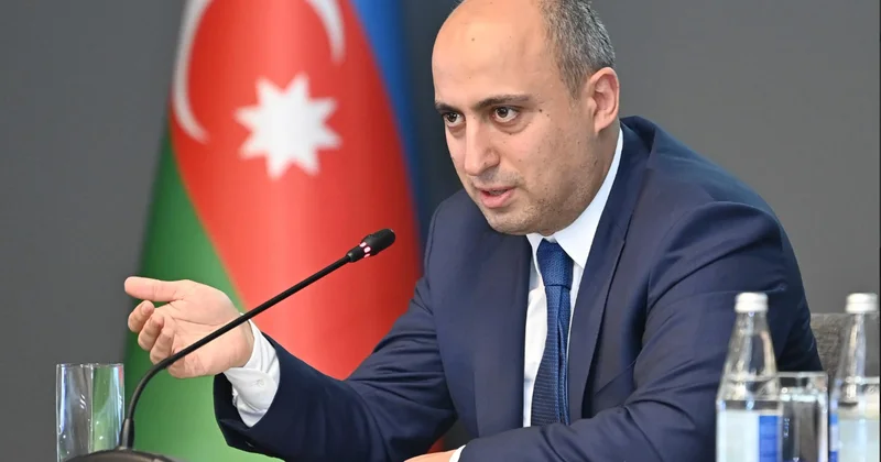 Emin Əmrullayev bunu “görməyə” də, dinməyə də bilərdi, amma etmədi...