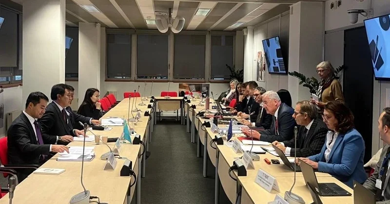 Qazaxıstan və Aİ vizaların sadələşdirilməsi ilə bağlı danışıqlara başlayıb