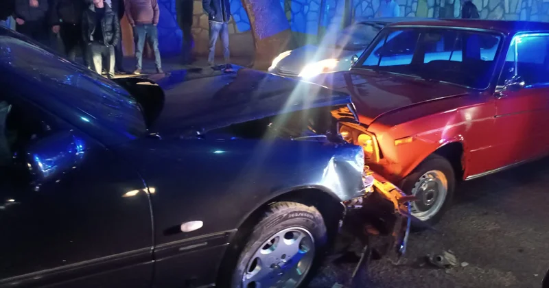 Tovuzda zəncirvari yol qəzası baş verib Xəsarət alan var FOTO VİDEO