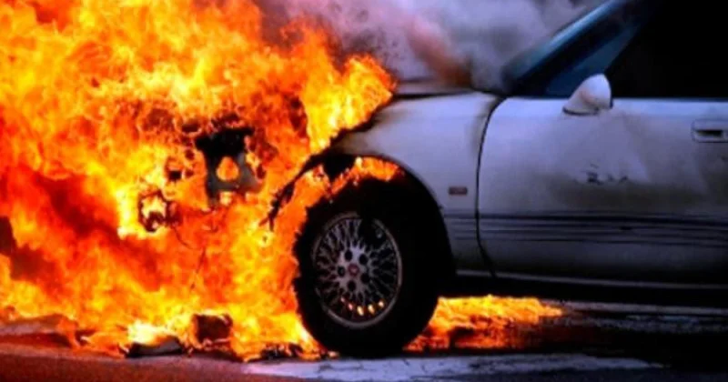 Bakıda maşın yandı Sürücü öldü