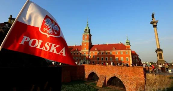 Polşada Kommunist Partiyasının fəaliyyəti qadağan edilib