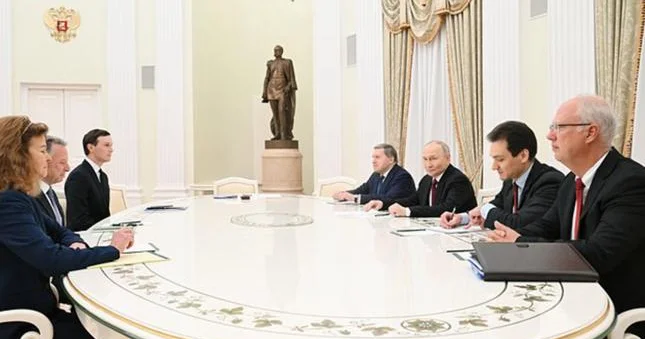 Putin Trampın elçilərini 3 saat gözlədib Və əvvəlki tələblərini təkrarlayıb