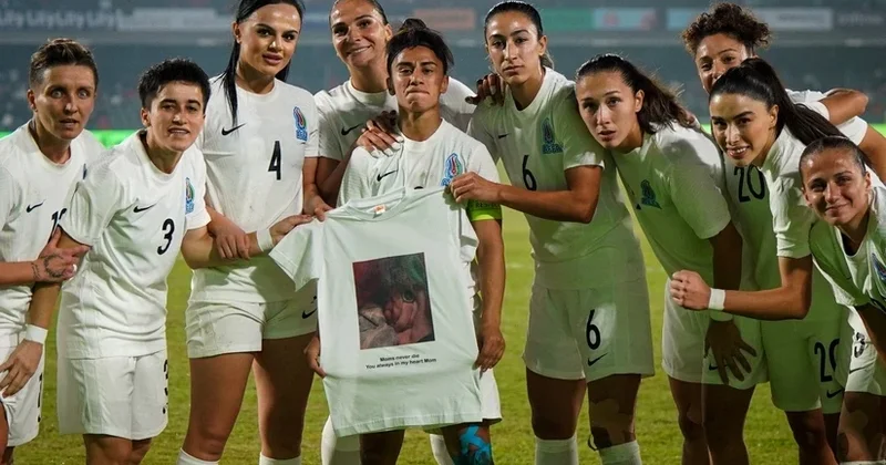 Azərbaycanlı futbolçu: “Komanda yoldaşım köynəyi anamın ildönümü münasibətilə hazırlatdırmışdı”