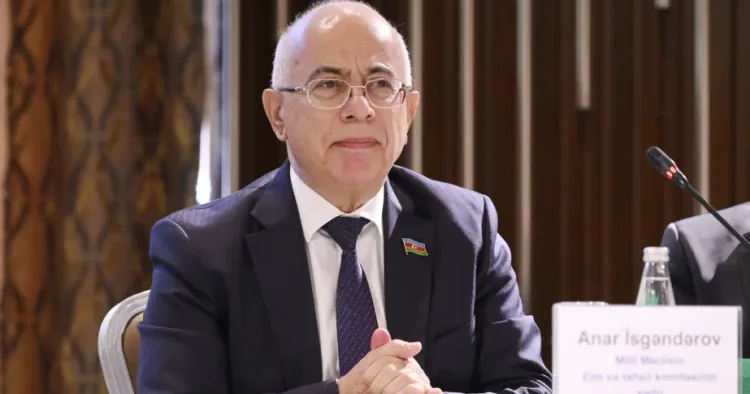 Elm və təhsil komitəsinin sədrindən 8 saatlıq iş rejimi ilə bağlı AÇIQLAMA: Müəllim buna narazı ola bilməz