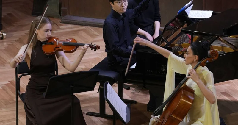 Azərbaycan violonçel ifaçısı beynəlxalq müsabiqənin laureatı olub