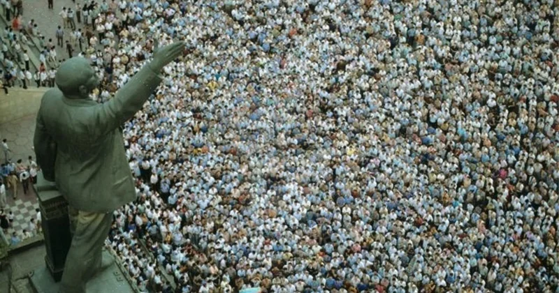 Niyə Əbülfəz Əliyev, N.Pənahlı, Bəxtiyar Vahabzadə insanları meydandan getməyə, Ənvər Əliyev isə qalmağa çağırırdı?..