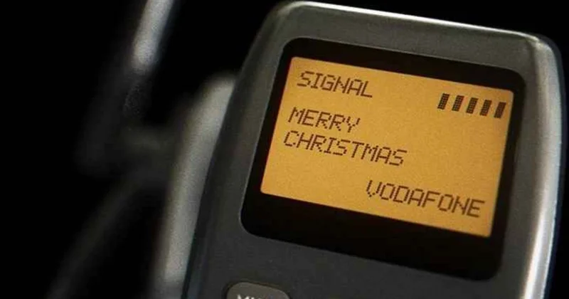 Tarixdə ilk SMS in göndərilməsindən 33 il ötür