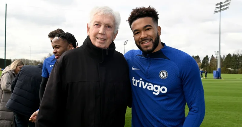 “Çelsi”nin sabiq futbolçusu vəfat etdi