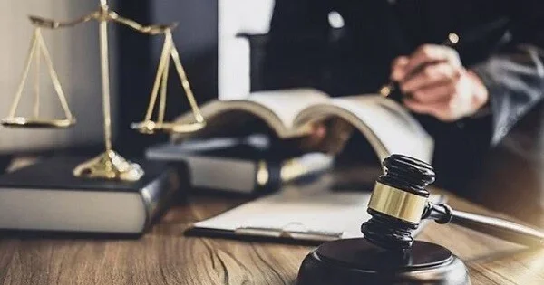 Kollegiya vəkilləri cəzalandırdı İclas keçirildi KONKRET