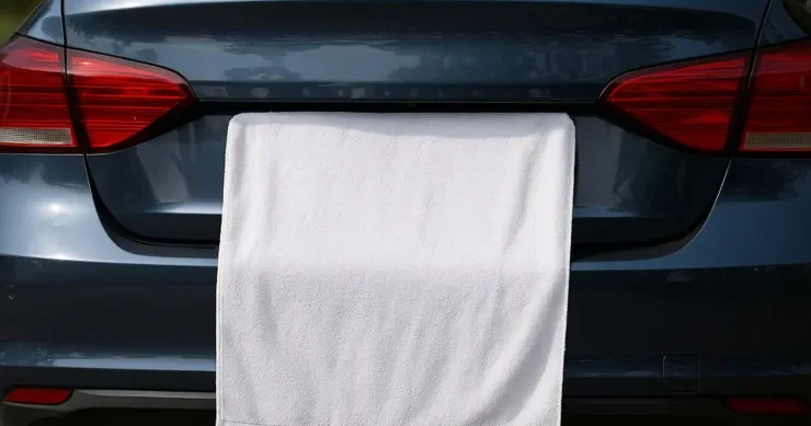 Maşının nömrəsini dəsmalla gizlədən saxta qazi həbs olundu