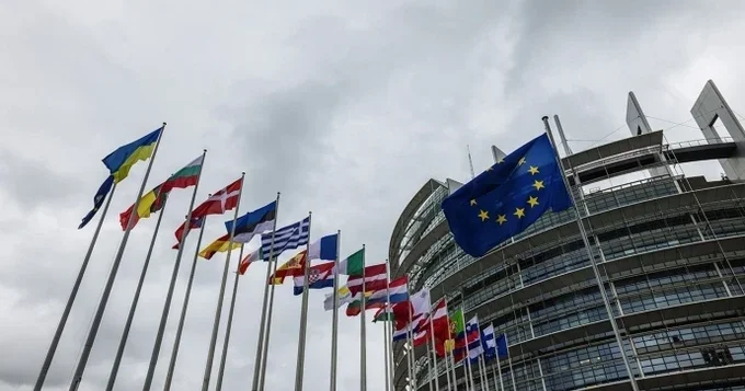 СМИ: ЕС придется тратить миллиарды долларов на Украину после конфликта