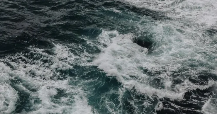 Yer üzündə sahilləri olmayan yalnız bir dəniz var