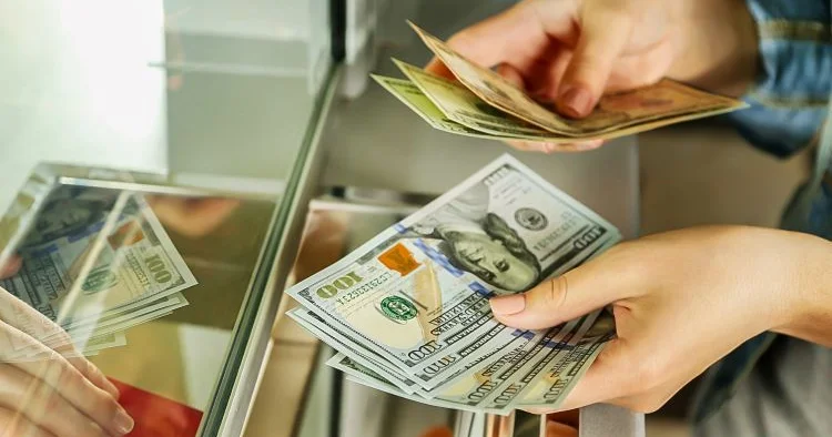 Azərbaycanda əhali bu il nə qədər pul XƏRCLƏYİB?