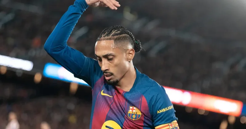 Rafinya “Barselona”nı dirçəldir: geri dönüşlərin memarı yenidən səhnədə VİDEO