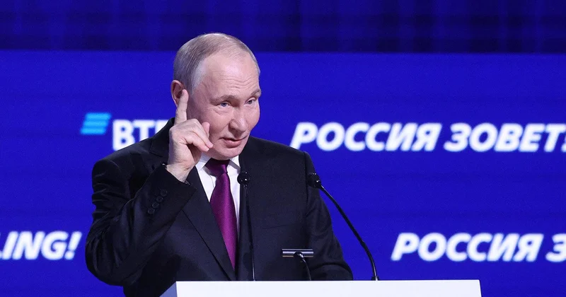 Artıq qocalığını gizlədə bilmir... Putinin bu fotoları müzakirələrə səbəb oldu (FOTO)