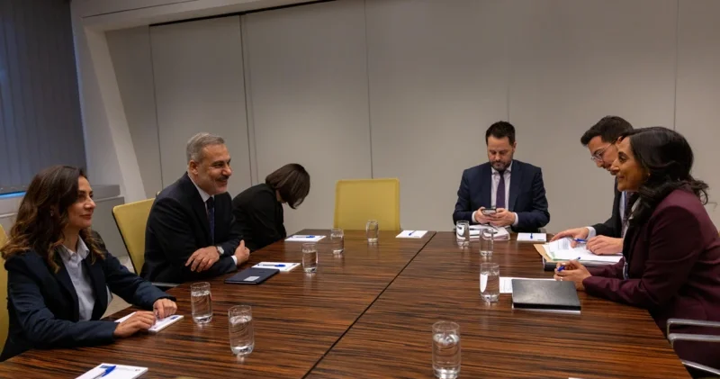 Hakan Fidan Brüsseldə Kanada, Belçika və Ukrayna rəsmiləri ilə görüşdü