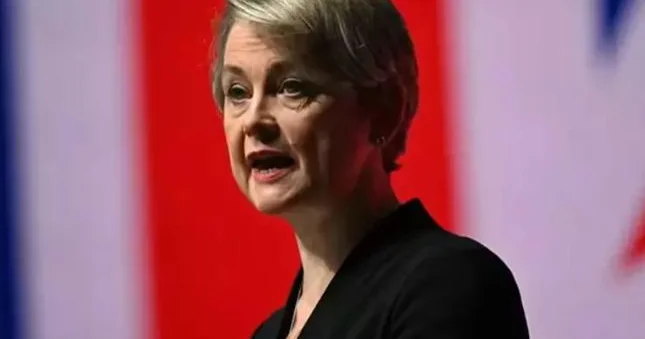 Böyük Britaniyadan Ukraynaya 10 milyon funt sterlinqlik yardım paketi