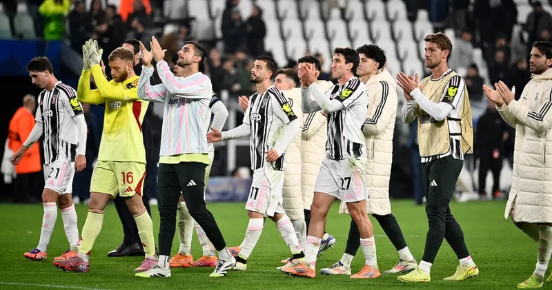 “Yuventus” kubokda mərhələ adladı