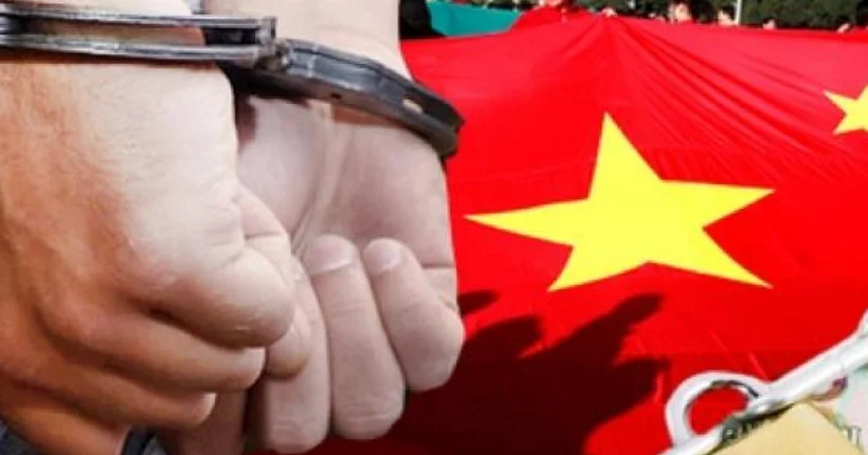 Çinin korrupsiyaya qarşı mübarizə üzrə keçmiş məmuru 15 il müddətinə azadlıqdan məhrum edilib