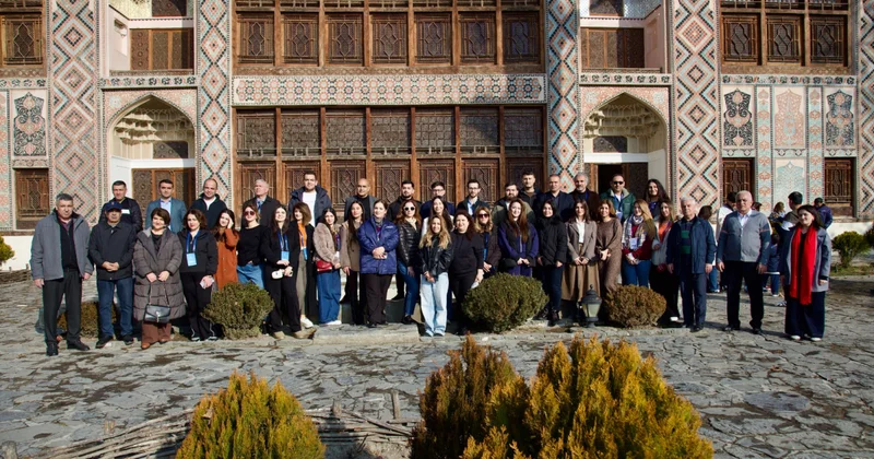 Шеки: от пахлавы и кялагаи к агротуристическому раю