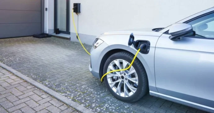 Elektromobil sürücüləri bu qaydalara əməl etsəniz, maşının ömrünü uzada bilərsiniz ARAŞDIRMA