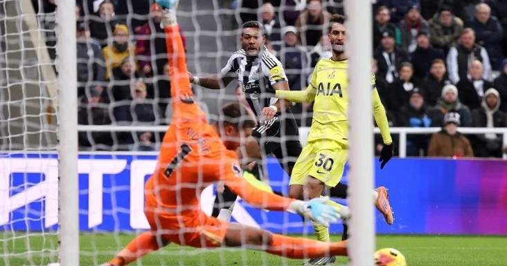 “Tottenhem” son dəqiqələrdə məğlubiyyətdən qaça bilib VİDEO