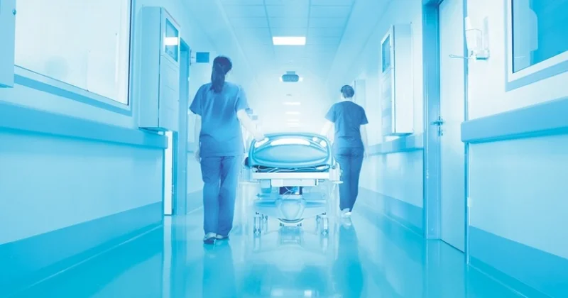 Abşeron Xəstəxanasında xəstə 3 cü mərtəbədən yıxılıb