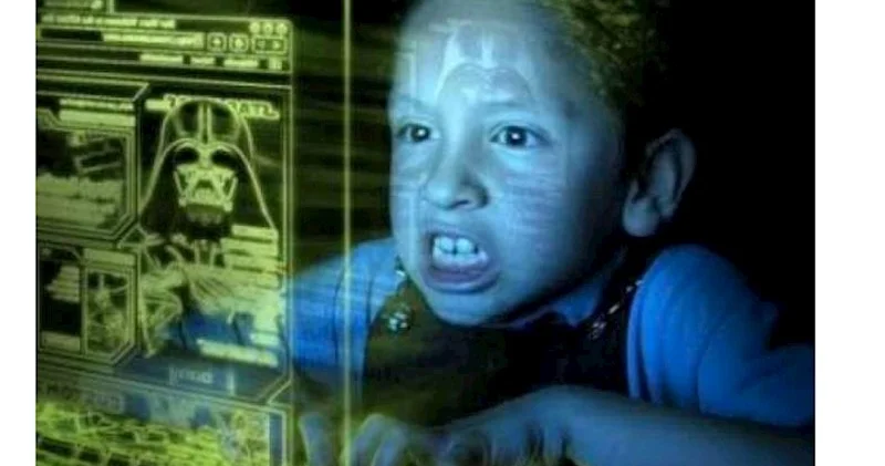 Psixoloq: Valideyn nəzarətsizliyi uşaqları ölüm oyunlarının əlində oyuncağa çevirir