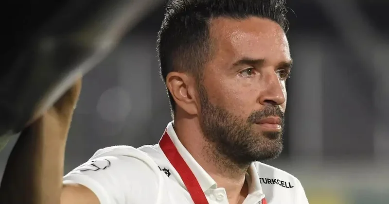 “Fənərbağça”nın keçmiş ulduzu barədə qərar verildi FOTO