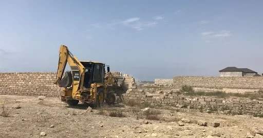 Alimdən sahilboyu tikintilərə SƏRT İRAD KONKRET