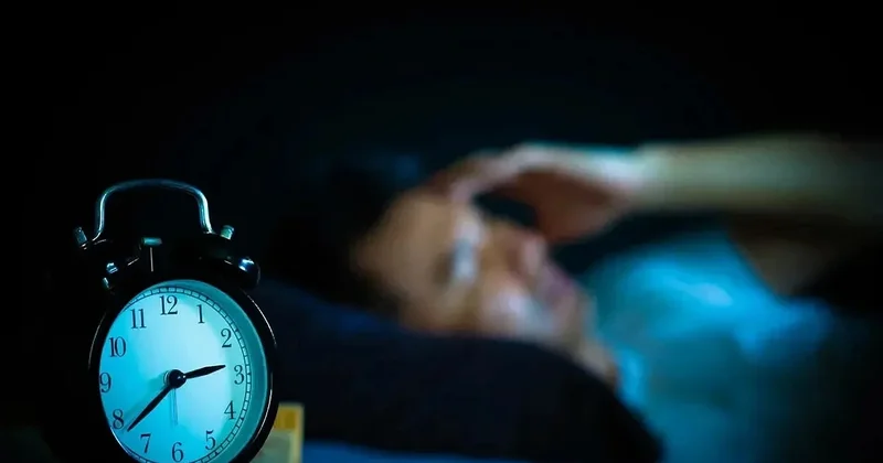 Gündə 7 saatdan az yuxu yatanlar bunu bilməlidir: İnfarkt riski