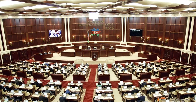 Xüsusi xidmətləri olan işçilərin əmək məzuniyyətinin müddətinə dəyişiklik təklif edilir