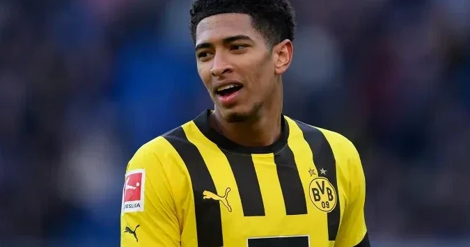 Almaniya kubokunda 16 yaşında fərqlənən futbolçu Bellinqemin rekordunu üstələdi