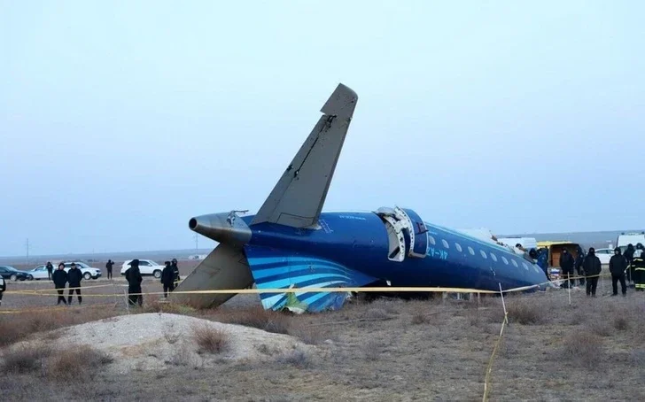 Опубликованы эксклюзивные фотографии фюзеляжа самолета AZAL: они свидетельствуют о внешней атаке Новости Азербайджана