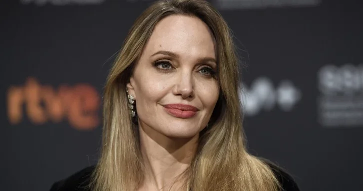 Стало известно, куда планирует переехать Анджелина Джоли из Лос Анджелеса