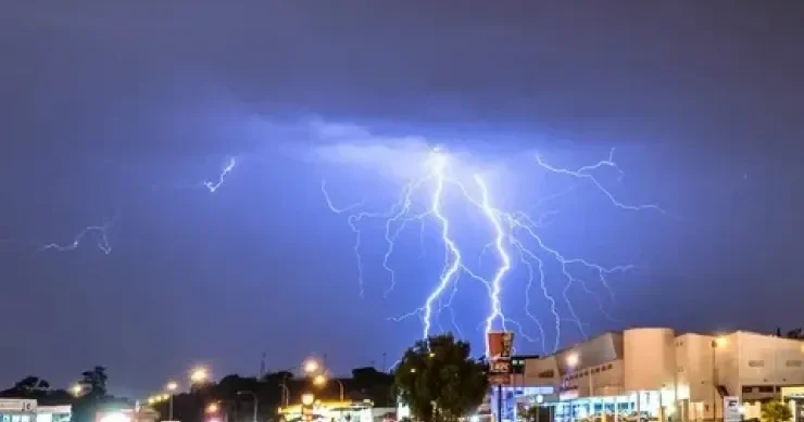 Afrikada ildırım vurması nəticəsində iki nəfər öldü, 150 yə yaxın yaralı var