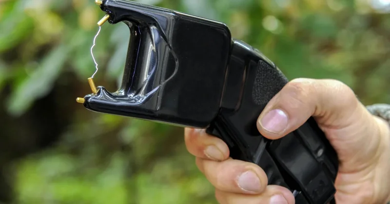 В Грузии введены штрафы за ношение электрошокеров и газовых баллончиков