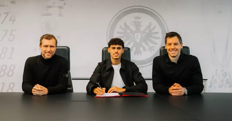 Айнтрахт усилил атаку перед матчем с Карабахом