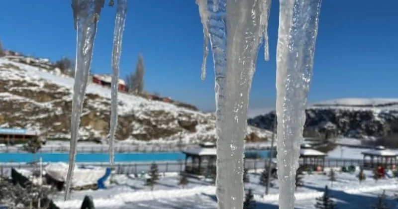 Türkiyədə şiddətli şaxtalar: Termometrlər mənfi 36 dərəcəni göstərir