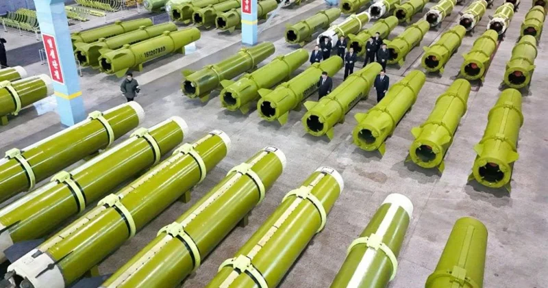 Şimali Koreya idarəolunan silah istehsalını demək olar ki, üç dəfə artıracaq