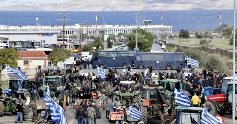 Фермеры Греции усилят блокирование дорог, требуя отказа от сделки с MERCOSUR
