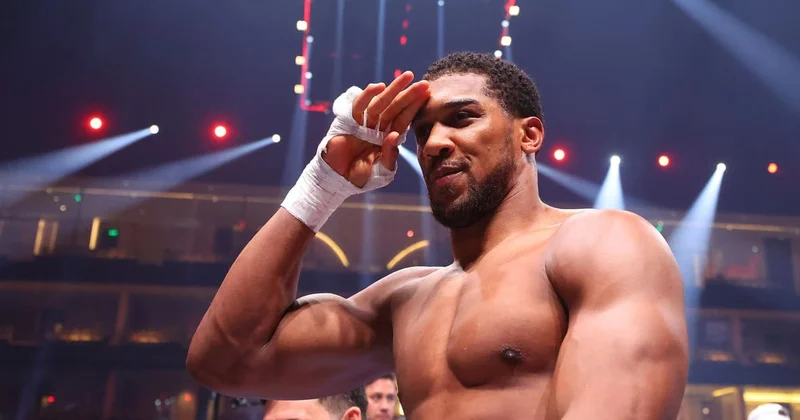 Ölümdən dönən Entoni Coşua faciəli qəzadan sonra ilk paylaşımını edin FOTO