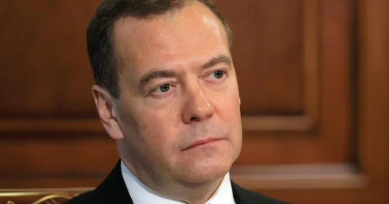 Медведев признал: Трамп умеет жестко защищать интересы США