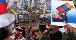 Madriddəki ABŞ səfirliyində etiraz aksiyası keçirilib