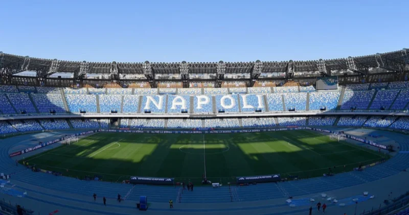 Napoli səfərdə qələbə qazandı