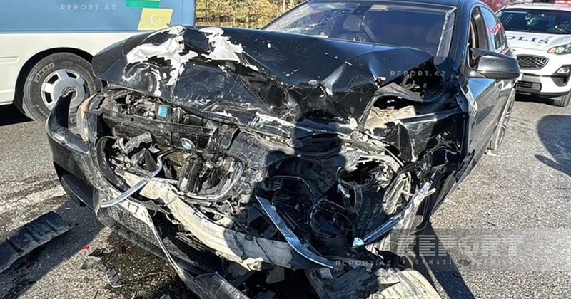 В Сумгайыте произошло цепное ДТП с участием шести автомобилей