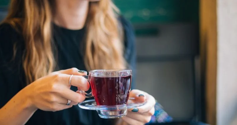 Qida borusu xərçəngi qaynar sudan yaranır Onkoloq