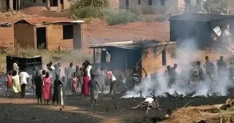 Nigeriyada yaraqlılar 30 dan çox insanı öldürüblər