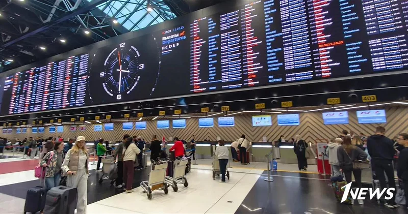 В трех аэропортах Москвы введены временные ограничения на полеты из за атаки БПЛА ОБНОВЛЕНО