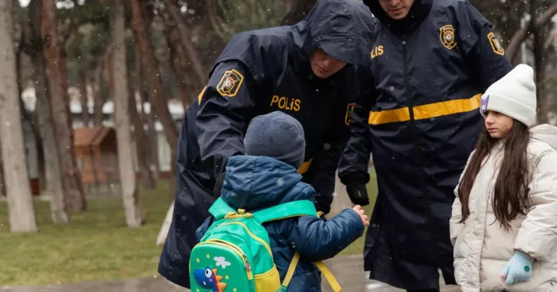 Полиция Азербайджана в снег работает в усиленном режиме ФОТО / ВИДЕО